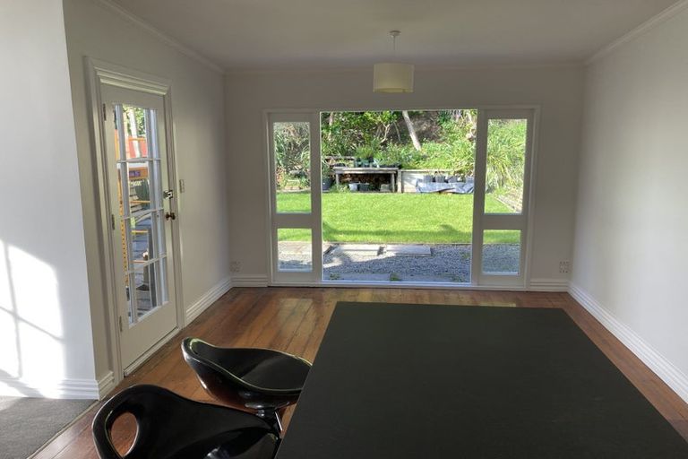 Photo of property in 31 Scarborough Terrace, Mount Victoria, Wellington, 6011