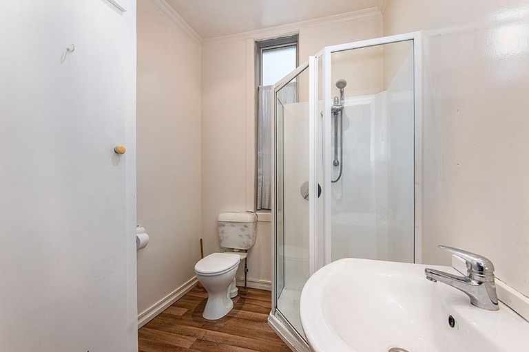 Photo of property in 18 Manchester Street, Bradford, Dunedin, 9011