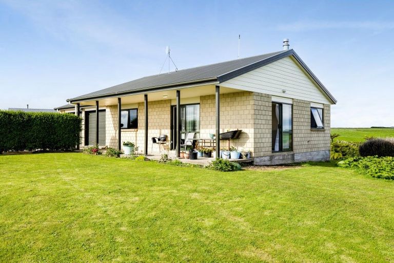 Photo of property in 902 Ararata Road, Ararata, Hawera, 4674