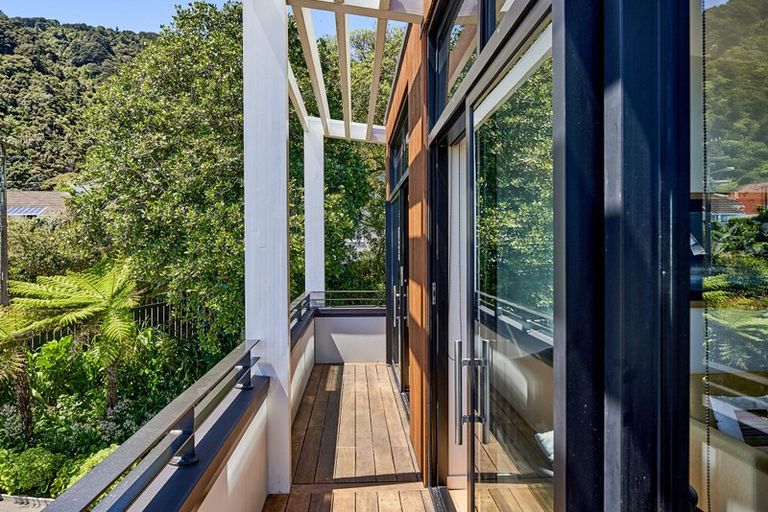 Photo of property in 4 Marama Terrace, Eastbourne, Lower Hutt, 5013