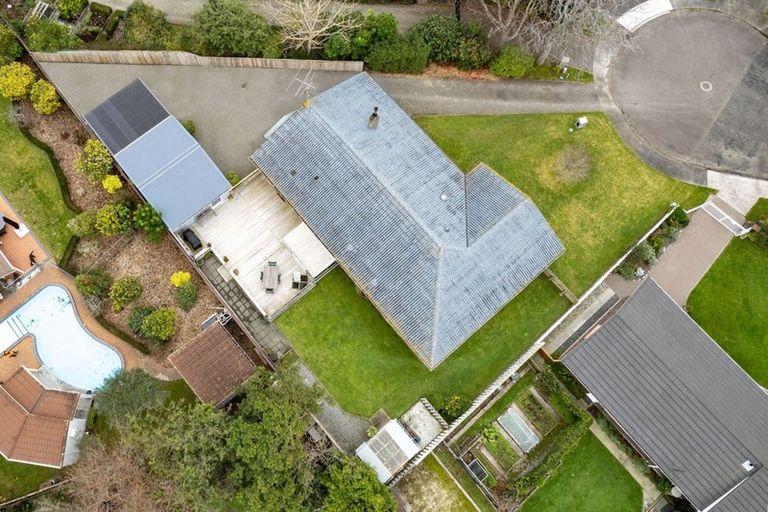 Photo of property in 8 Paretai Grove, Waikanae, 5036