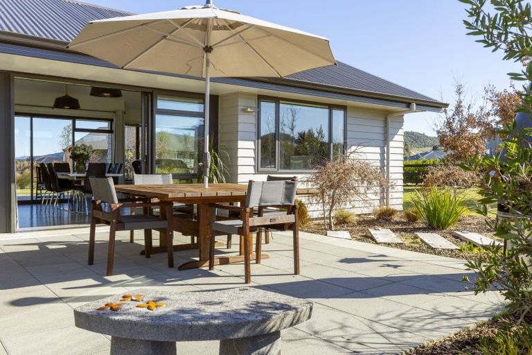 Photo of property in 3 Karaka Place, Kinloch, Taupo, 3377