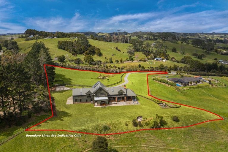 Photo of property in 887 Haruru Road, Wainui, Kaukapakapa, 0873
