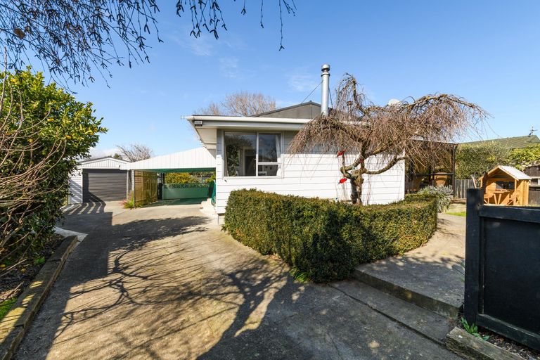 Photo of property in 91 Apollo Parade, Milson, Palmerston North, 4414