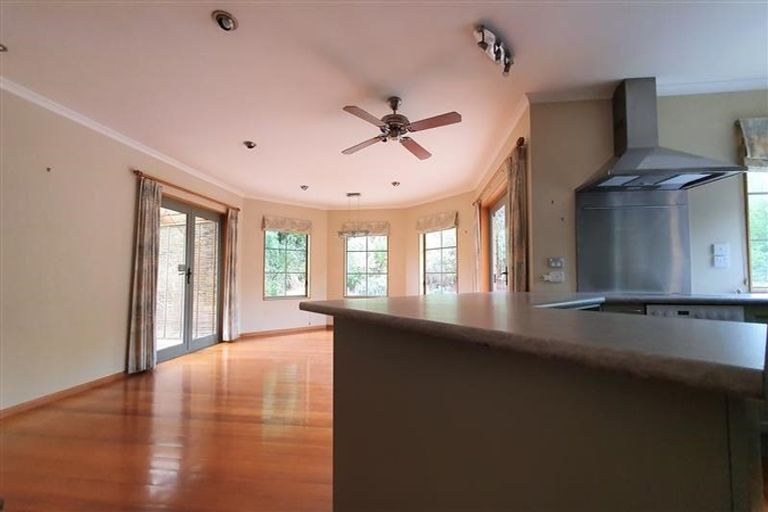 Photo of property in 30 Everlea Place, Alfriston, Auckland, 2105