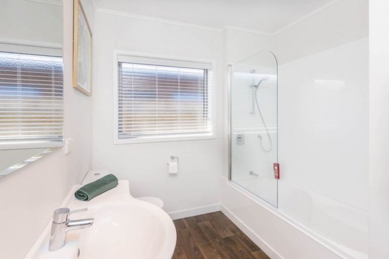 Photo of property in 21 Sunstone Crescent, Brown Owl, Upper Hutt, 5018