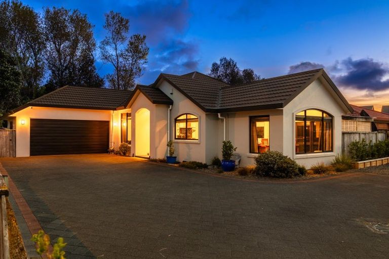 Photo of property in 94 Weggery Drive, Waikanae Beach, Waikanae, 5036