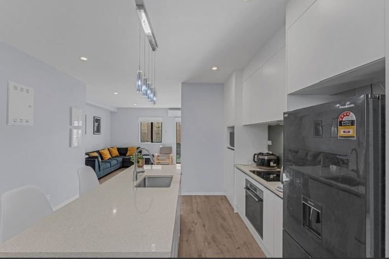 Photo of property in 9d Epping Road, Henderson, Auckland, 0610