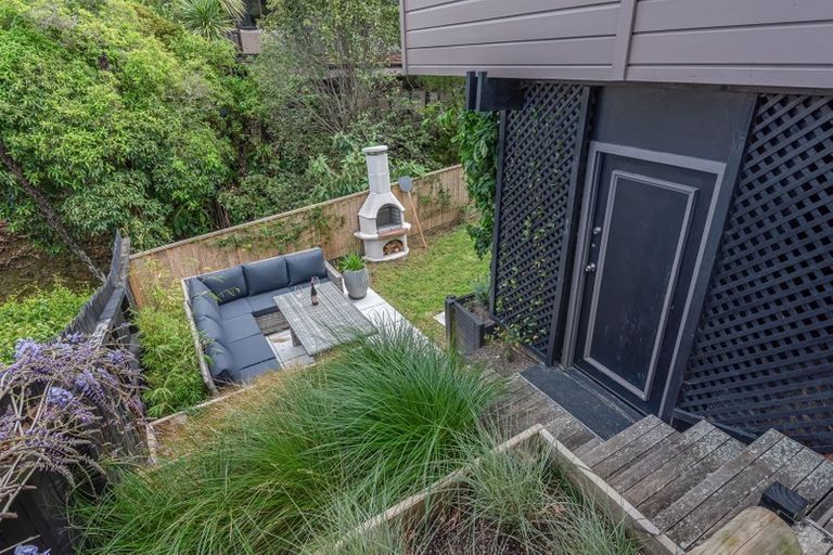 Photo of property in 1/15 Telephone Road, Birkenhead, Auckland, 0626