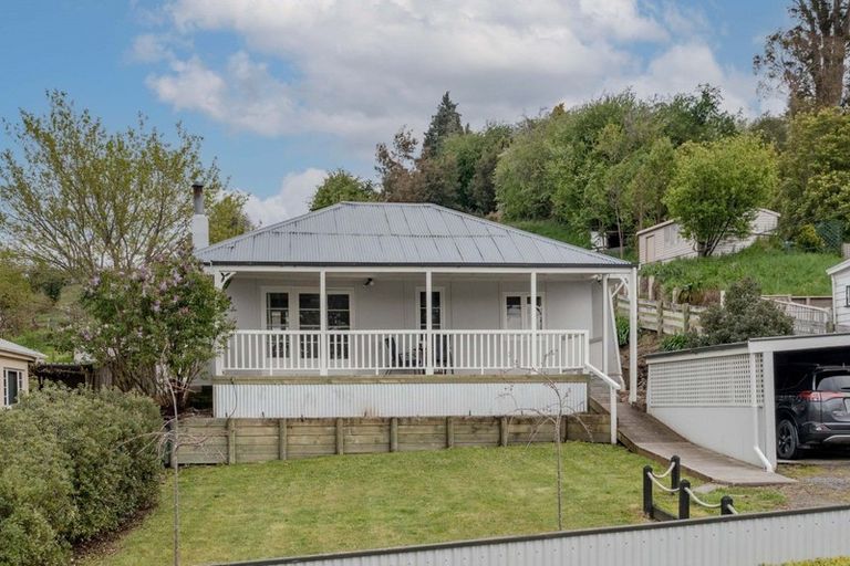 Photo of property in 20 Rose Street, Waipawa, 4210