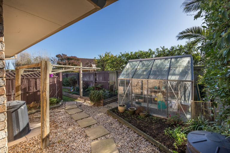 Photo of property in 21b Pine Avenue, New Brighton, Christchurch, 8061