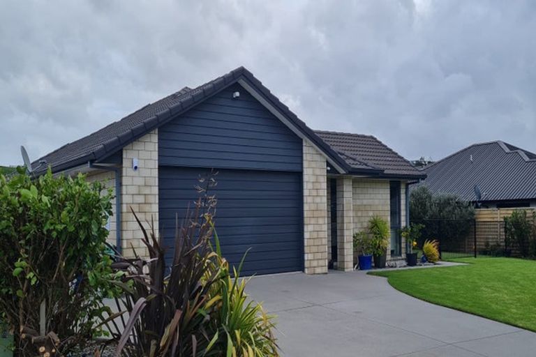 Photo of property in 8 Vantage Place, Omokoroa, 3114