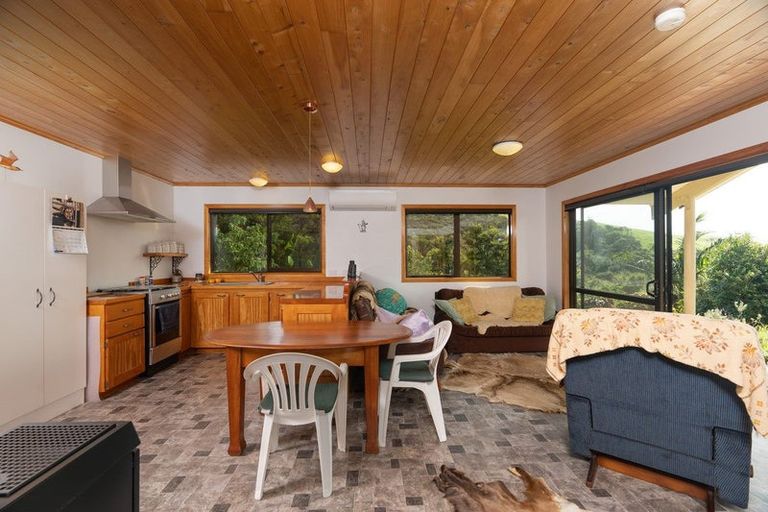 Photo of property in 310 Robinson Road, Whangarei Heads, Whangarei, 0174