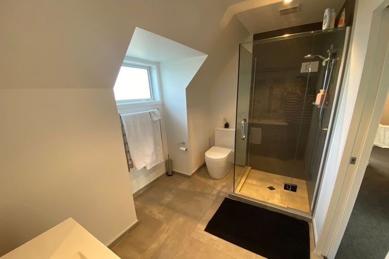 Photo of property in 98a Memorial Avenue, Ilam, Christchurch, 8053