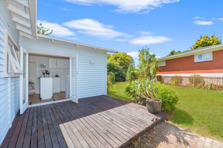 Photo of property in 16 Darley Street, Maeroa, Hamilton, 3200