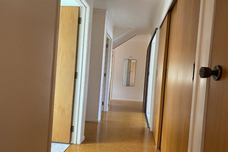 Photo of property in 18 Riverside Road, Orewa, 0931