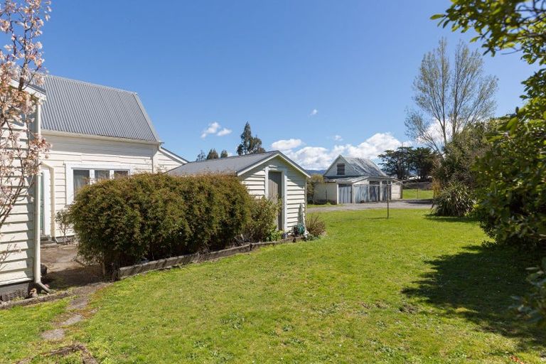 Photo of property in 3363 State Highway 2, Clareville, Carterton, 5713