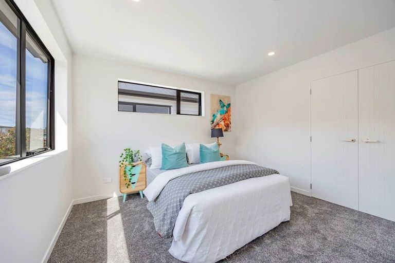 Photo of property in 215c Forrest Hill Road, Forrest Hill, Auckland, 0620