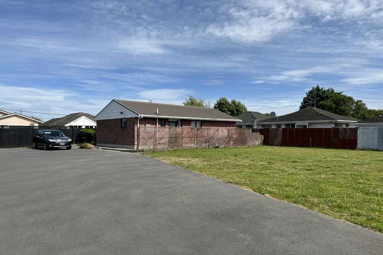 Photo of property in 1/17 Marshland Road, Shirley, Christchurch, 8061