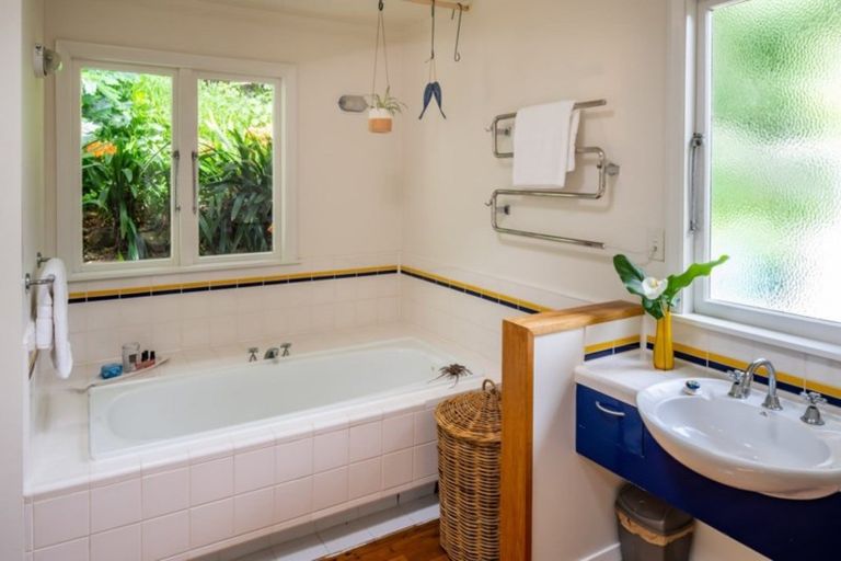 Photo of property in 325b Muritai Road, Eastbourne, Lower Hutt, 5013