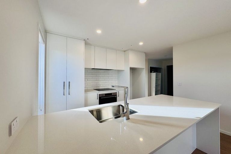 Photo of property in 24 Ruataniwha Avenue, Rangiora, 7400