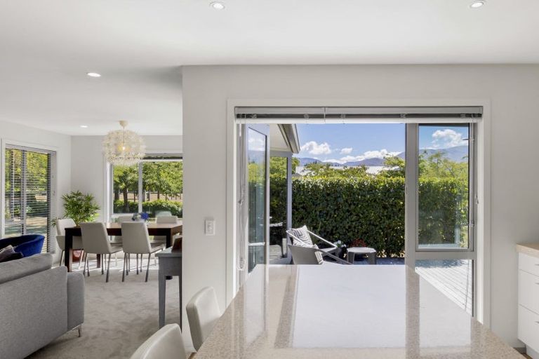 Photo of property in 23 Bridesdale Drive, Lake Hayes, Queenstown, 9304