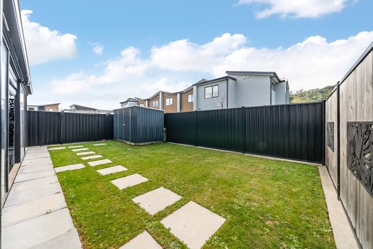 Photo of property in 11 Josland Lane, Wallaceville, Upper Hutt, 5018