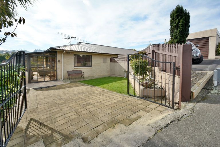 Photo of property in 2 Beverley Place, Waverley, Dunedin, 9013