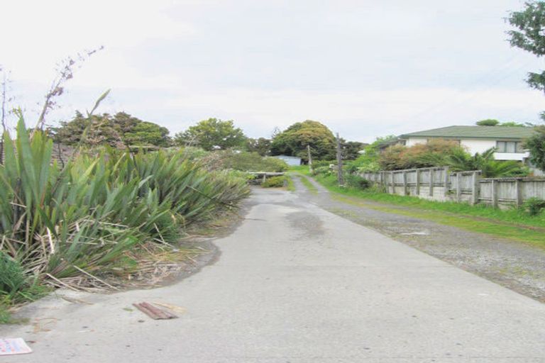 Photo of property in 2b/4118 Great North Road, Glen Eden, Auckland, 0602