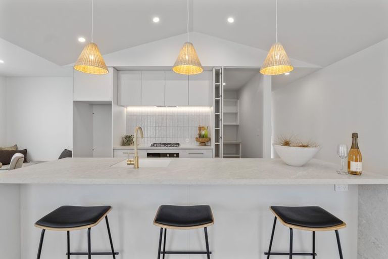 Photo of property in 9/2 Wilton Street, Westown, New Plymouth, 4310