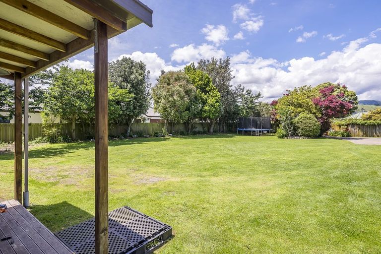 Photo of property in 6 Realm Drive, Paraparaumu, 5032
