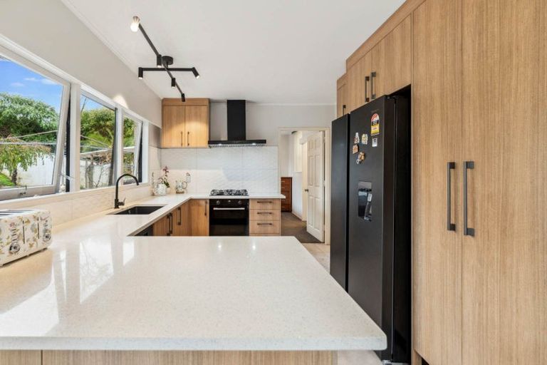 Photo of property in 22 Whitford Park Road, Whitford, Howick, 2571