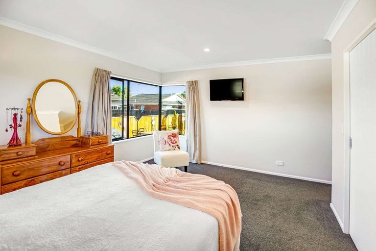 Photo of property in 105 Winchester Street, Levin, 5510