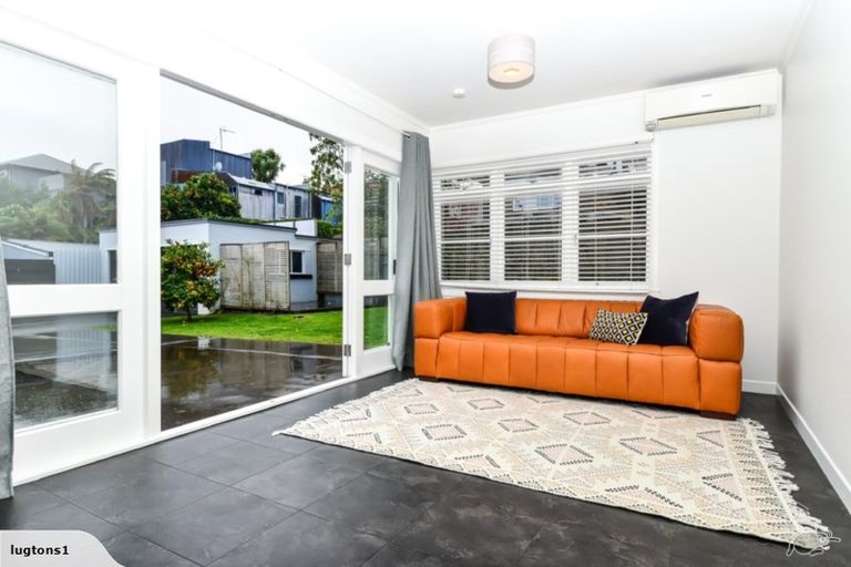 Photo of property in 24 Banbury Crescent, Fairfield, Hamilton, 3214