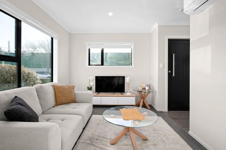 Photo of property in 1/17 Vialou Street, Hamilton Central, Hamilton, 3204