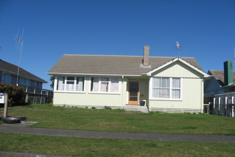 Photo of property in 24 Awatea Street, Levin, 5510