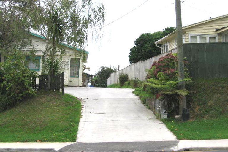 Photo of property in 21 Glendale Road, Glen Eden, Auckland, 0602