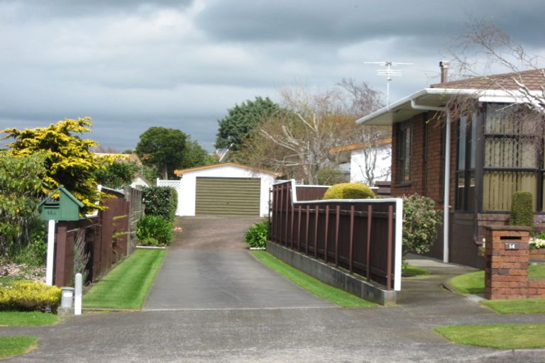 Photo of property in 14a Poplar Grove, Whalers Gate, New Plymouth, 4310