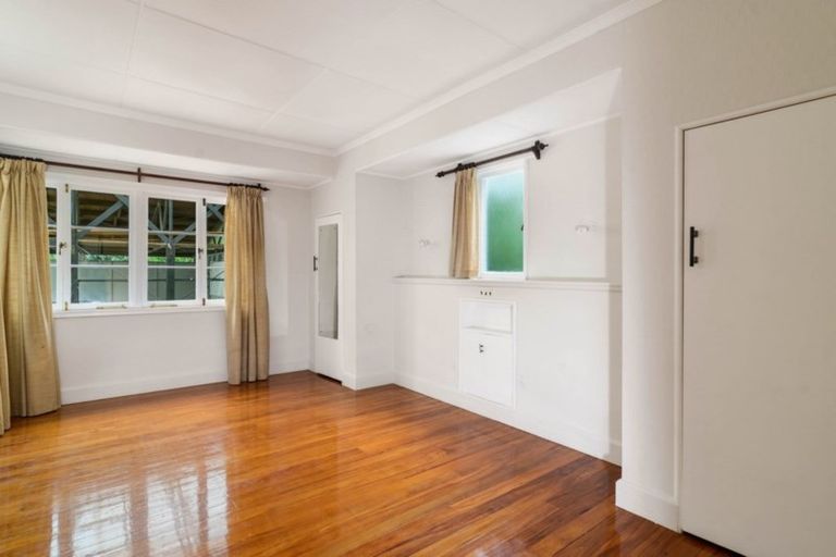 Photo of property in 11 Waana Street, Mourea, Rotorua, 3074