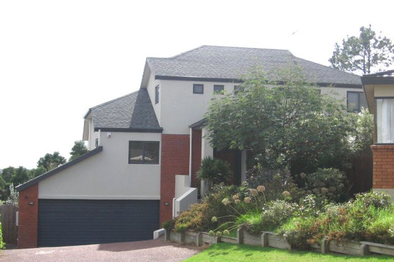 Photo of property in 13 Bushglen Court, Browns Bay, Auckland, 0630