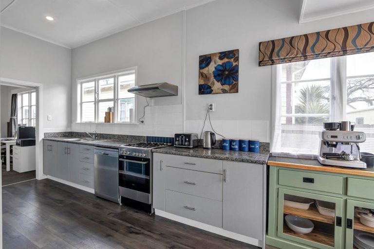 Photo of property in 36 Cloten Road, Stratford, 4332