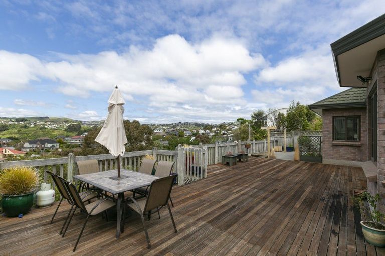 Photo of property in 145 Westchester Drive, Churton Park, Wellington, 6037