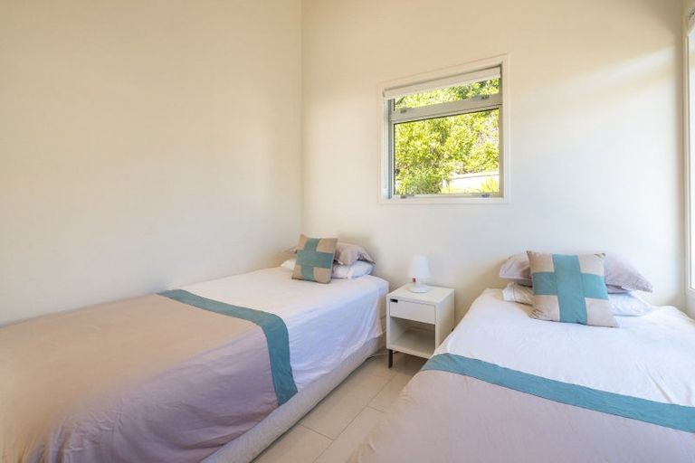 Photo of property in 2/28 Beach Parade, Oneroa, Waiheke Island, 1081