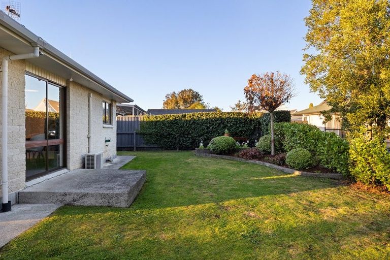 Photo of property in 32 Redwood Grove, Hokowhitu, Palmerston North, 4410