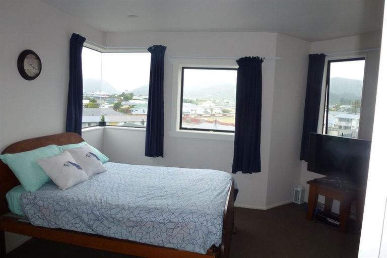 Photo of property in 12 Shelley Street, Greymouth, 7805