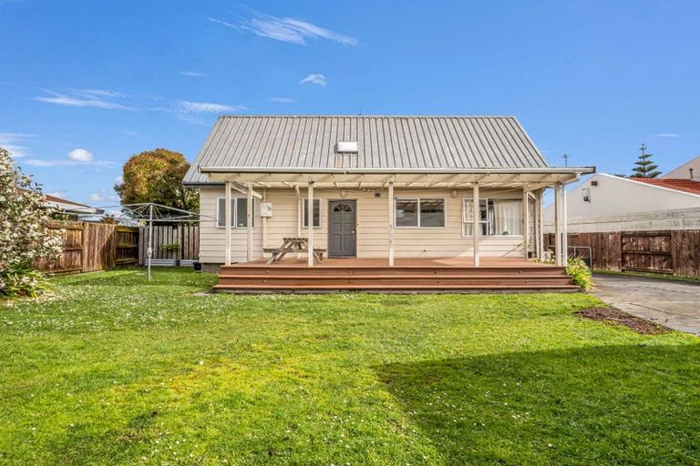 Photo of property in 62 Rennie Avenue, Milson, Palmerston North, 4414
