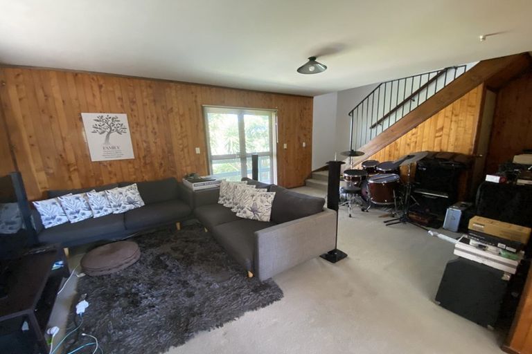 Photo of property in 48 De Quincey Terrace, Highland Park, Auckland, 2010