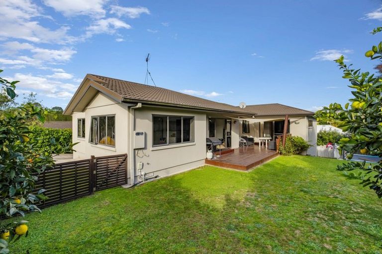 Photo of property in 52 Inverness Drive, Pyes Pa, Tauranga, 3112