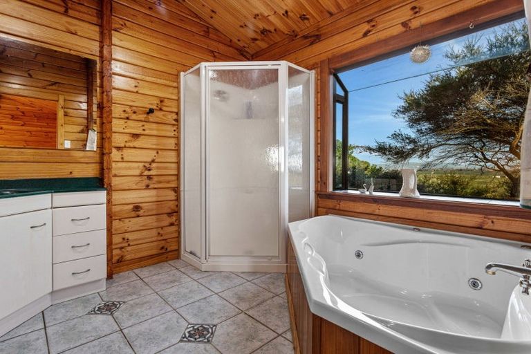 Photo of property in 880a Thornton Road, Thornton, Whakatane, 3194