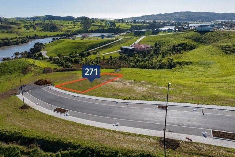 Photo of property in 12 Rereahu Street, Raglan, 3225